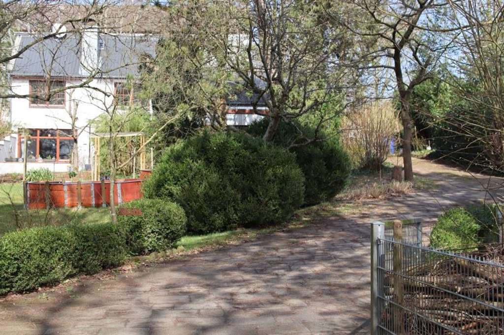 Immobilie in Heidmoor - Lentföhrden: Einzigartiges Architektenhaus mit zahlreichen Zimmern! - Bild 1