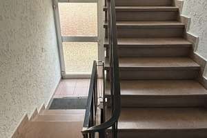 8-Familienhaus + Gewerbe im Erdgeschoss und 3 Garagen - Sicheres Investment – Die vollständige Adresse der Immobilie erhältst du vom Anbieter., 70176 Feuersee, Stuttgart – Vorschaubild 4