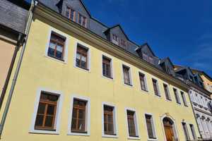 Vollvermietetes und denkmalgeschütztes Wohn- und Geschäftshaus in Schneeberg! – Schneeberg, Erzgebirgskreis, 8289 Erzgebirgskreis – Vorschaubild 1