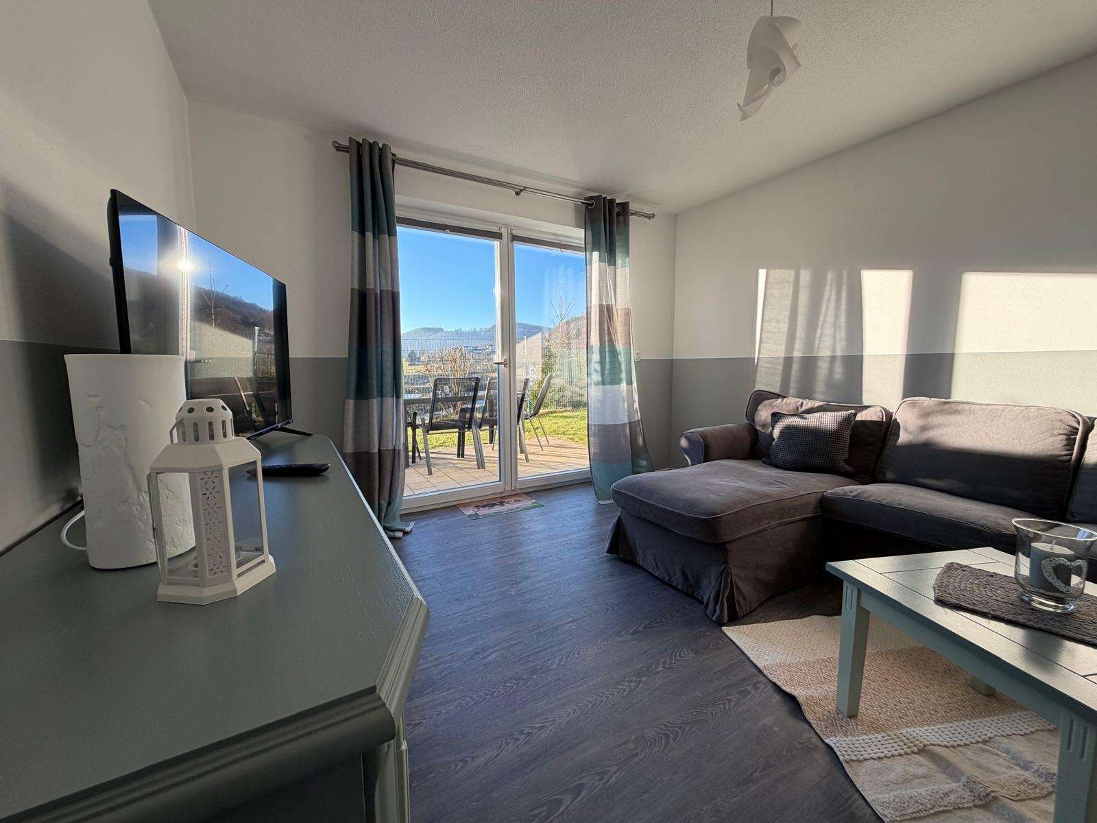 Immobilie in Zenting - Modernes Zweifamilienhaus mit großem Grundstück & nachhaltiger Energietechnik! - Bild 3