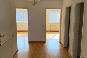 Freundliche 3-Zimmer-Wohnung mit 102 qm in Krefeld – Ostwall 53, 47798 Cracau, Krefeld – Vorschaubild 5
