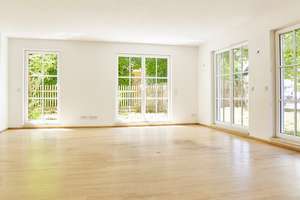 137 m² auf 2 Ebenen - Helle, sonnige Wohnung im Grünen  -  renovierungsbedürftig