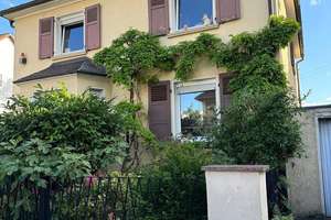 Ludwigshafen-Edigheim: Zweifamilienhaus, 230 m², Wintergarten, Dachterrasse, 2 Garagen