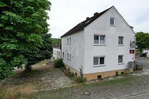 Wohnraum satt!
Einfamilienhaus, Dachgeschosswohnung, angeschlossener Gasthof mit Pension – Eichstätt (Kreis) – Vorschaubild 2