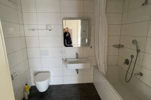 Moderne 2,5‑Zimmer-Wohnung mit Balkon & Einbauküche im Kunstpark Regensburg – Die vollständige Adresse der Immobilie erhältst du vom Anbieter., 93053 Kasernenviertel, Regensburg – Vorschaubild 12