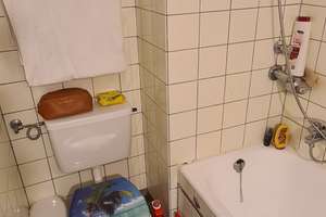 540 Es ist alles drinnen und warm.   – Nürburger Straße 22 Karapouliou , 90762 Stadtpark, Stadtgrenze, Fürth – Vorschaubild 5