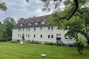Kompakte Dachgeschosswohnung mit 3 Zimmern und Balkon