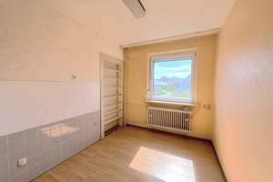 Einfamilienhaus mit großem Grundstück und vielseitigen Möglichkeiten – Die vollständige Adresse der Immobilie erhältst du vom Anbieter., 37574 Kreiensen – Vorschaubild 21