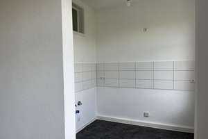 Renovierte Wohnung mit Wohnküche und Balkon! – Gorkistr. 97, 4347 Schönefeld-Abtnaundorf, Leipzig – Vorschaubild 4