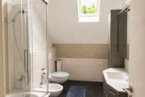 ANFRAGEN ÜBER DAS KONTAKTFELD!!! 4 Zimmer-Wohnung + EBK  + Badewanne – Britzer Damm 153, 12347 Britz, Berlin – Vorschaubild 5