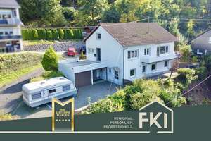 **Schönes Einfamilienhaus mit ELW und Doppelgarage in toller Lage von Siegen / Gosenbach** – Die vollständige Adresse der Immobilie erhältst du vom Anbieter., 57080 Gosenbach, Siegen – Vorschaubild 1
