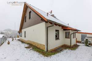 Ihr neues Zuhause: Freistehendes Einfamilienhaus mit Wintergarten – Die vollständige Adresse der Immobilie erhältst du vom Anbieter., 64686 Lautertal (Odenwald) – Vorschaubild 4
