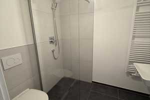 NEUBAU / ERSTBEZUG: Exklusives Appartement mit Balkon und Einbauküche – Otto-Hahn-Straße 23, 93053 Regensburg – Vorschaubild 9