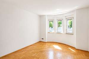 Einzigartige Stadtvilla mit opulenter Eigentümerwohnung und besonderem Wohnflair – Die vollständige Adresse der Immobilie erhältst du vom Anbieter., 45894 Buer, Gelsenkirchen – Vorschaubild 7