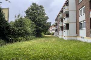 gepflegte 2 Zimmer Wohnung mit Balkon