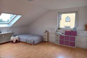 Gemütliche, helle 3 Zimmer Dachgeschoss Wonhnung mit Fernsicht – 79115 Haslach-Gartenstadt, Freiburg im Breisgau – Vorschaubild 11
