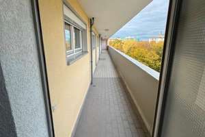 Helle 3-Zimmer-Wohnung mit Einbauküche und Loggia  in Leverkusen-Steinbüchel mit 79 m² – Stefan-Zweig-Straße 4, 51377 Steinbüchel, Leverkusen – Vorschaubild 3