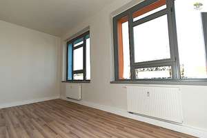 Top- Apartment mit Badewanne in direkter Uninähe