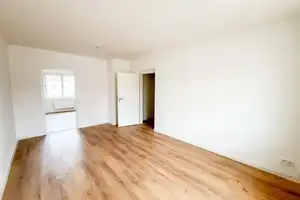 Erstbezug nach Sanierung - helle 2-Raumwohnung mit Einbauküche, modernem Badezimmer und Balkon – Franz-Mehring-Straße 51, 1237 Dresden – Vorschaubild 4