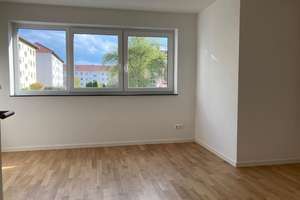 KERNSTADT * MODERNE 3,5-ZI. WHG * inkl. EBK, SÜD-BALKON,  BADEWANNE, TIEFGARAGE, AUFZUG uvm. – Grillparzerweg 17, 74074 Heilbronn, Heilbronn – Vorschaubild 10