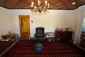 Zweifamilienhaus mit großzügigem Grundstück und Entwicklungspotential in Frankfurt-Harheim – 60437 Harheim, Frankfurt am Main – Vorschaubild 6