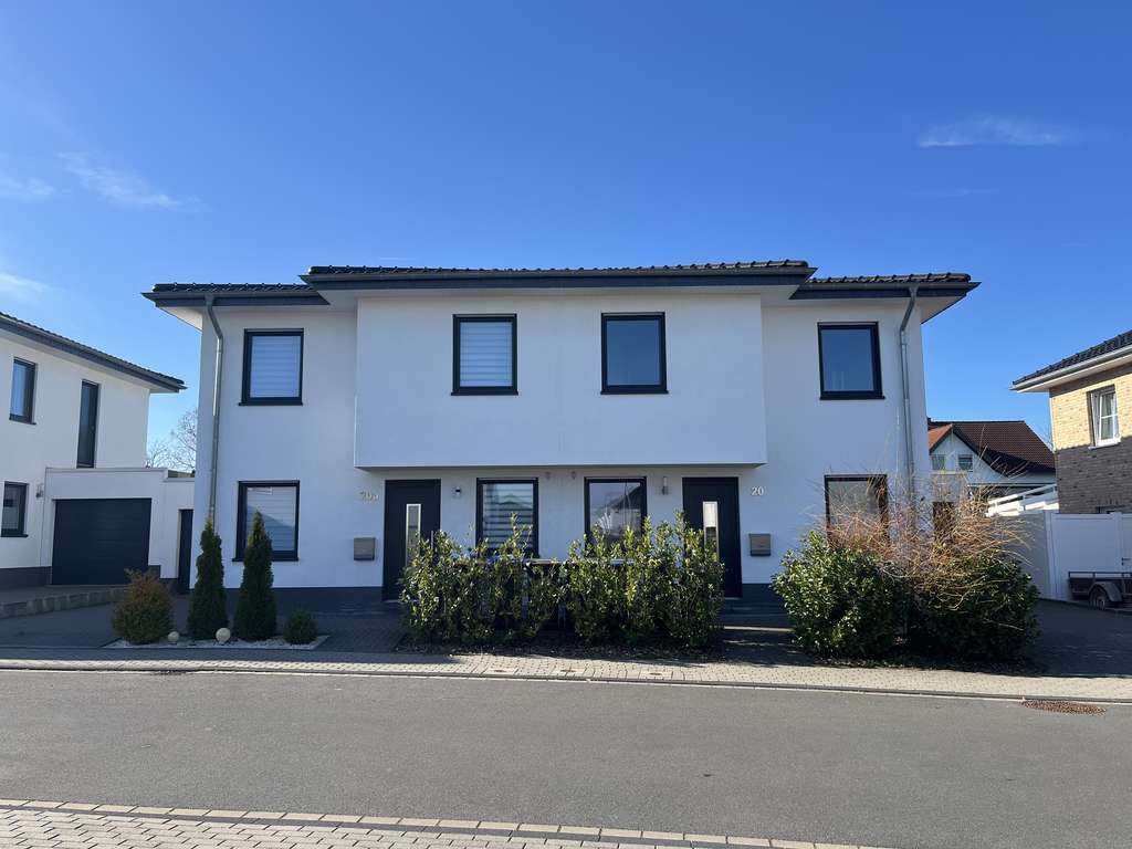 Doppelhaushälfte in Flamersheim
