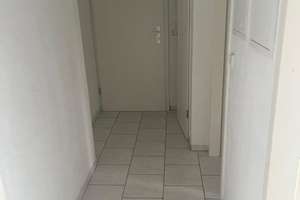 2-Zimmer-Wohnung mit Balkon in guter Wohnlage von Düsseldorf-Eller – Schweidnitzer str 40, 40231 Eller, Düsseldorf – Vorschaubild 4