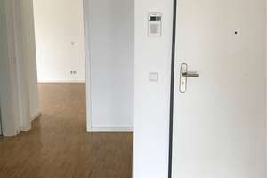 Gemütlich helle 3-Zimmer-Wohnung mit Balkon! – Stielerstraße 11, 74076 Heilbronn, Heilbronn – Vorschaubild 5