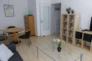 Wohnen mit Charakter: 2-Zimmer-Wohnung in Neuhausen – Therese Danner Platz 14, 80636 St. Vinzenz, München – Vorschaubild 1