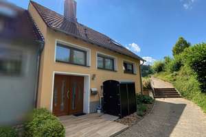 Schönes Einfamilienhaus mit Garten und Ausblick – Die vollständige Adresse der Immobilie erhältst du vom Anbieter., 54595 Prüm – Vorschaubild 3