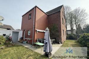 (M)EIN Zweifamilienhaus in MG-Kothausen
Wohnlichkeit auf ca. 120 m² inkl. Doppelgarage & Gartenoase – Kothausen 38, 41179 Rheindahlen-Land, Mönchengladbach – Vorschaubild 8
