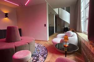 Einzigartige Maisonette /// renoviert & möbliert.  