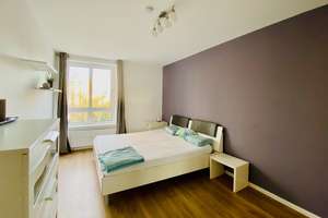 Neuwertige, möblierte 3-Zimmer-Wohnung mit EBK in ruhige, aber unmittelbare Lage am Boxhagener Platz – Kreutzigerstraße 17, 10247 Friedrichshain, Berlin – Vorschaubild 7