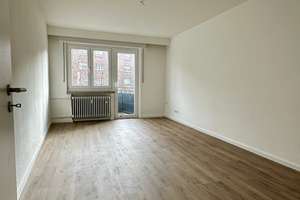 Helle 2-Zimmer-Wohnung im 2. OG mit Balkon und Keller in Mannheim – Die vollständige Adresse der Immobilie erhältst du vom Anbieter., 68165 Schwetzingerstadt/Oststadt, Mannheim – Vorschaubild 1