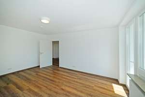 Attraktive und frisch renovierte 2-Zimmer-Wohnung mit Balkon in München Freimann - sofort beziehbar – Die vollständige Adresse der Immobilie erhältst du vom Anbieter., 80939 Freimann, München – Vorschaubild 15