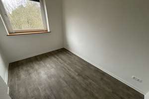 Helle 2,5 Zimmer- Wohnung im 2.Obergeschoss mit Balkon und Tageslichtbad mit Wanne – Klipperstr. 2, 23558 Buntekuh, Lübeck – Vorschaubild 11