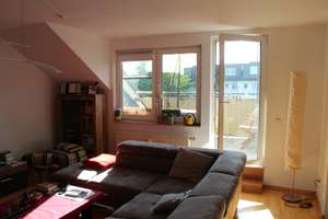 Moderne, gut geschnittene 3-Zimmer-Dachgeschosswohnung mit EBK und eigenem Parkplatz – 40589 Holthausen, Düsseldorf – Vorschaubild 6