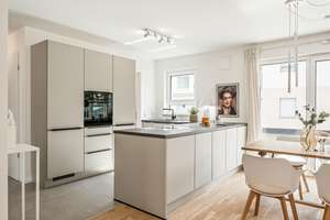 Mosbach-Gärten: Modernes Wohnen auf hohem Niveau mit Lift ins Penthouse, Nähe Schlosspark – Gaugasse 32, 65203 Biebrich, Wiesbaden – Vorschaubild 2