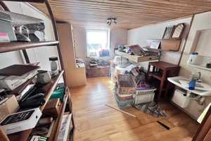 AIGNER - Ruheoase in Lochhausen: Einfamilienhaus mit Potential auf großzügigem Grundstück – München – Vorschaubild 3