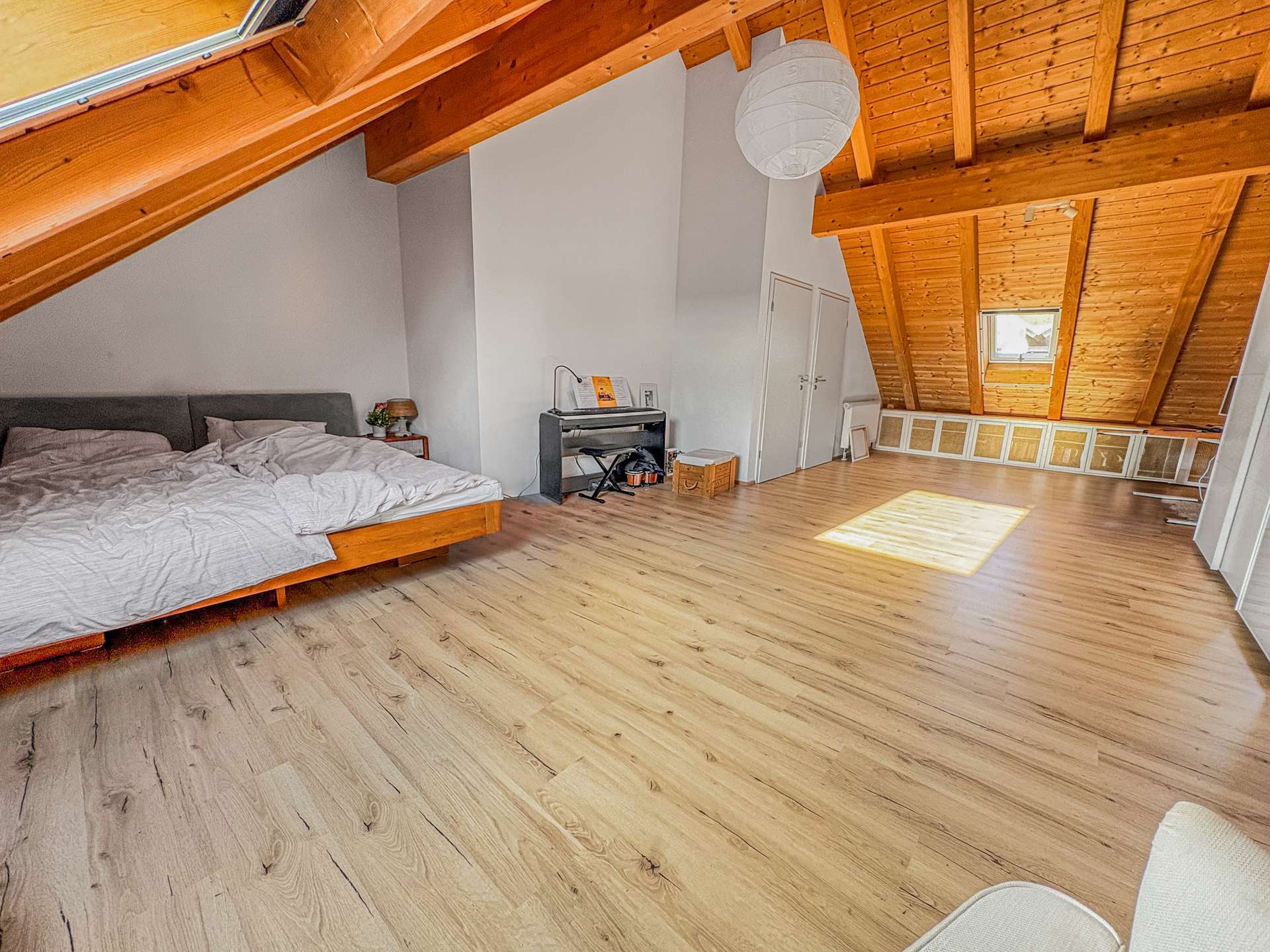Immobilie in Wettstetten - Stilvolles Reihenmittelhaus mit Energieeffizienzklasse A, 157 m² Wohnfläche und sonniger Terrasse - Bild 3
