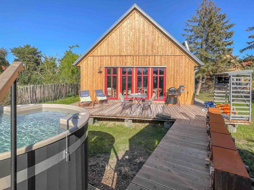 Immobilie in Luckow - Fischerdorf - Idylle mit privatem Nordicspa. Ferienhaus 400m vom Wasser entfernt - Bild 2