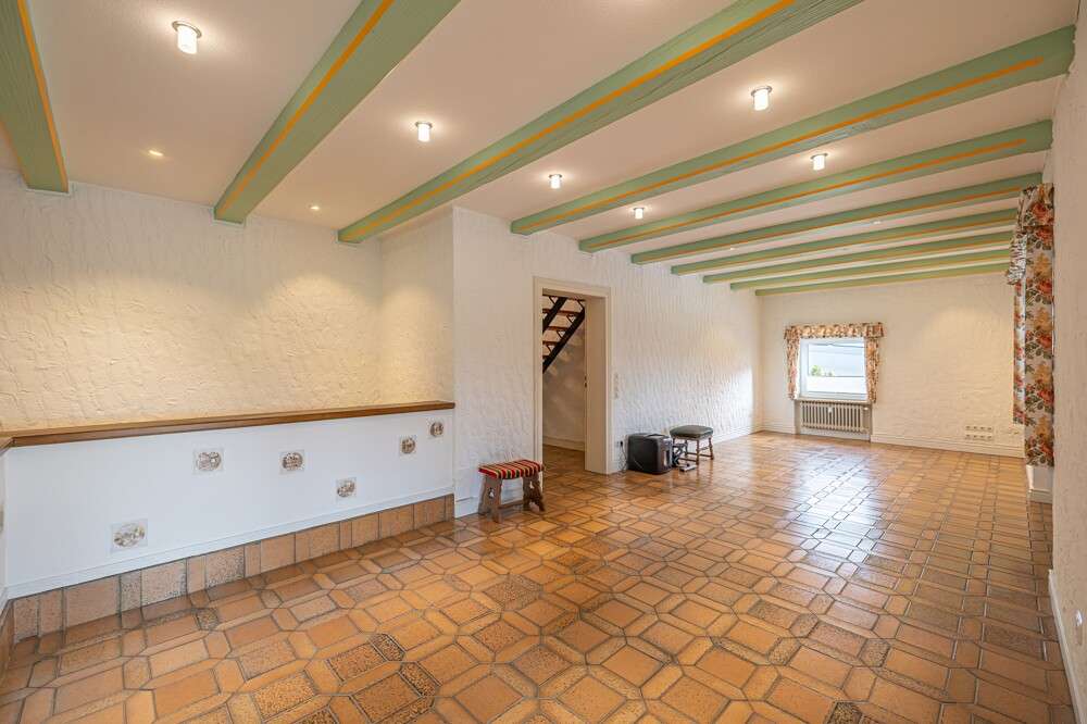 Immobilie in Hohenfelde - Top-Gepflegtes Anwesen mit 4 Wohnungen, Stall und Hauskoppel in Ostseenähe - Bild 10