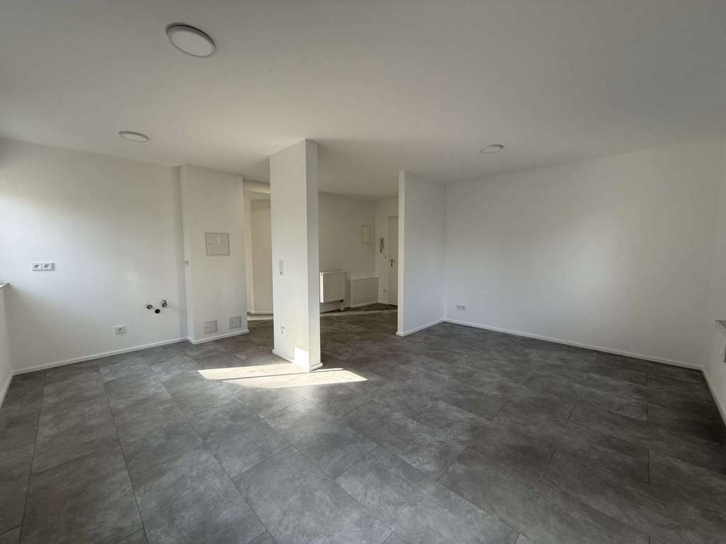 Immobilie in Liederbach - Modernisierte 2-Zimmer-Wohnung mit Tiefgarage in Liederbach am Taunus - Bild 3