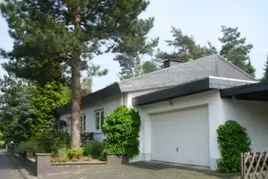 1-2 Familienhaus mit Top-Ausstattung 3 Bäder ruhiger Lage Garten Garage Carport schöne Außenanlage – Neuwied (Kreis) – Vorschaubild 56