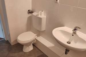 ENDLICH ZU HAUSE!  Traumhafte 2-Zimmer-Wohnung! Nähe der UNI ! ENGLISH scroll down! – Kölner Landstraße 338, 40589 Wersten, Düsseldorf – Vorschaubild 7