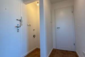 Schöne, helle und sanierte 1,5-Zimmer-Wohnung mit Balkon nähe Kuhsee zu vermieten  – Mittenwalder Straße  2, 86163 Hochzoll-Süd, Augsburg – Vorschaubild 3