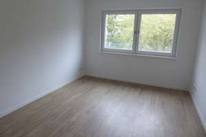 Die ist ja schick! - Moderne 3-Raum zum Top-Preis mit Balkon und FBH auf dem Sonnenberg – Sonnenstr. 63, 9130 Sonnenberg, Chemnitz – Vorschaubild 2