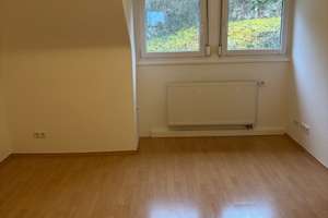 Schöne Dachgeschosswohnung mit Ausblick – Happoldstraße 82, 70469 Feuerbacher Tal, Stuttgart – Vorschaubild 3
