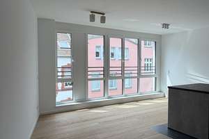 3-Zimmer-Neubauwohnung im Erstbezug mit Balkon & hochwertiger EBK in charmanter Fußgängerzone