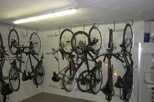 Mittendrin - in lebhafter Lage am Steindamm am Hauptbahnhof - Altbauwohnung in ruhiger Hoflage – Steindamm 23, 20099 Sankt Georg, Hamburg – Vorschaubild 13